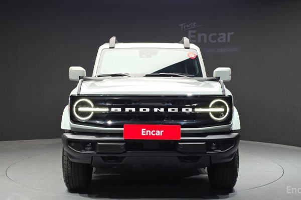 2023 Ford Bronco с пробегом 25 074 км