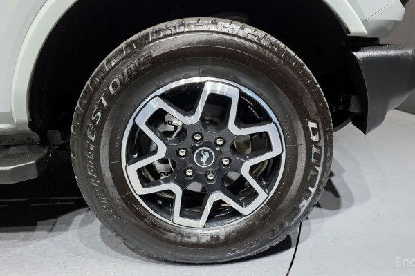 2023 Ford Bronco с пробегом 25 074 км