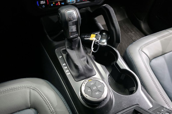 2023 Ford Bronco с пробегом 25 074 км