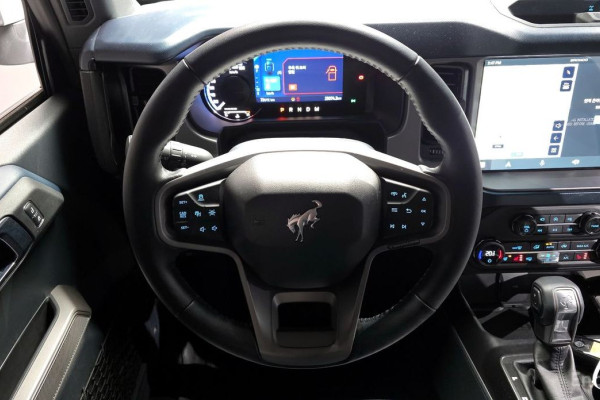 2023 Ford Bronco с пробегом 25 074 км