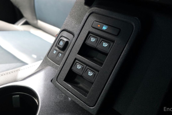 2023 Ford Bronco с пробегом 25 074 км