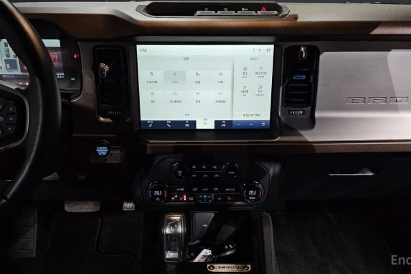 2023 Ford Bronco с пробегом 11 588 км