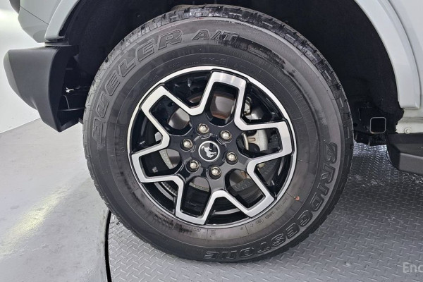 2023 Ford Bronco с пробегом 30 837 км