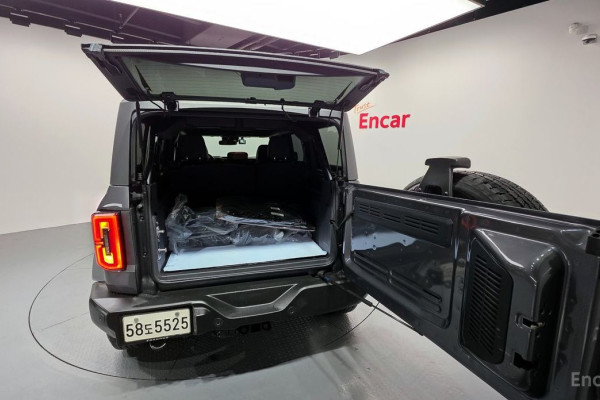 2023 Ford Bronco с пробегом 56 804 км