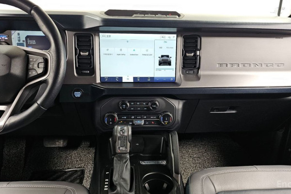 2022 Ford Bronco с пробегом 72 596 км