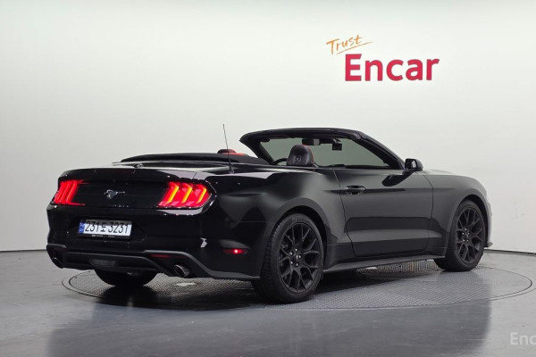 2023 Ford Mustang с пробегом 15 157 км