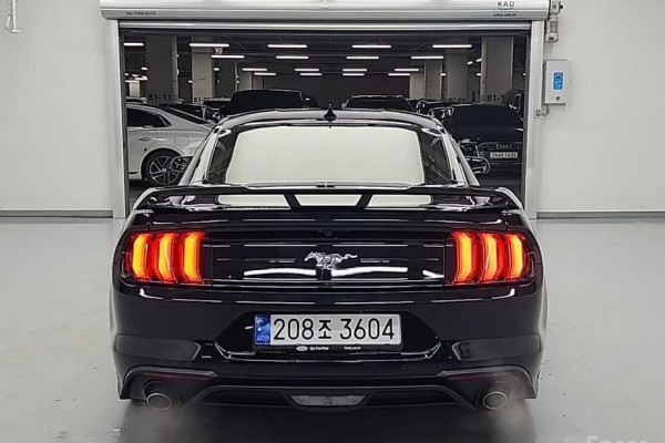 2023 Ford Mustang с пробегом 11 869 км