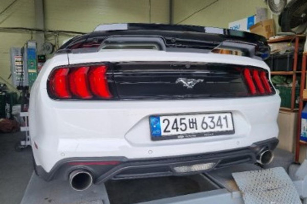 2023 Ford Mustang с пробегом 45 574 км