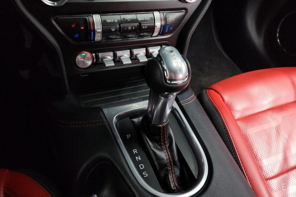 2022 Ford Mustang с пробегом 70 938 км