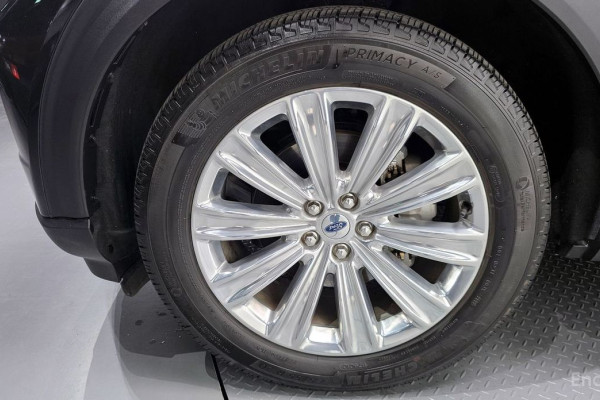 2022 Ford Explorer с пробегом 17 092 км