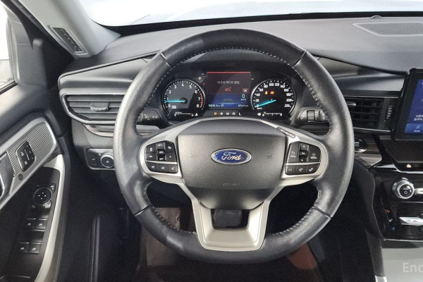 2022 Ford Explorer с пробегом 70 878 км