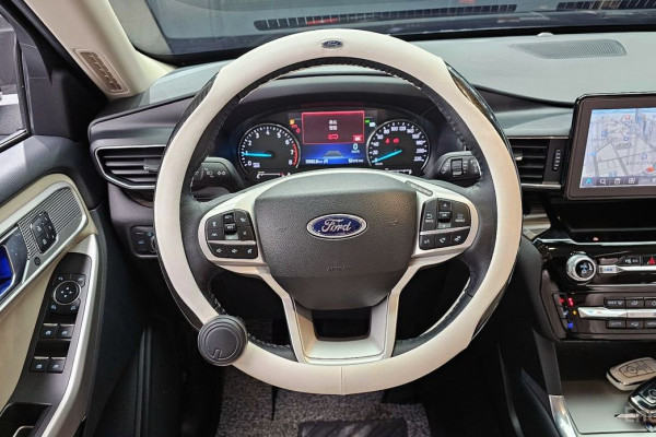 2022 Ford Explorer с пробегом 17 092 км