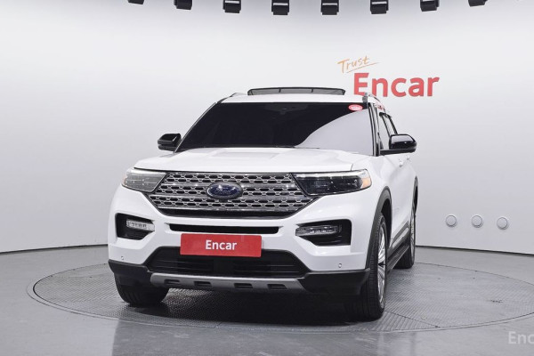 2023 Ford Explorer с пробегом 9 840 км