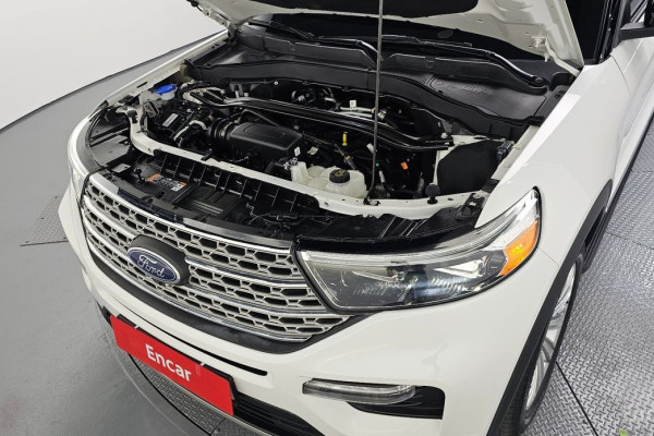 2023 Ford Explorer с пробегом 9 840 км