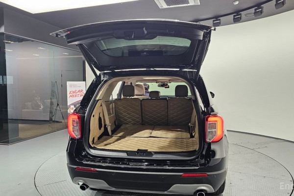 2022 Ford Explorer с пробегом 17 092 км