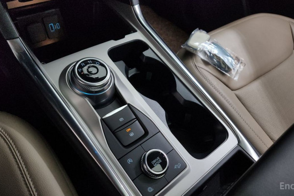 2023 Ford Explorer с пробегом 20 553 км