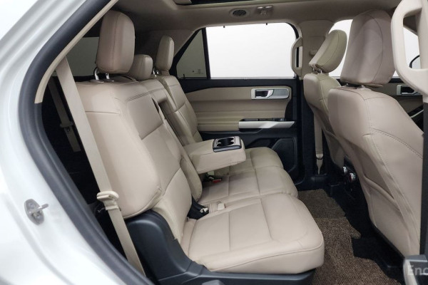 2023 Ford Explorer с пробегом 20 553 км