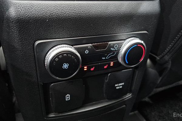 2023 Ford Explorer с пробегом 9 840 км