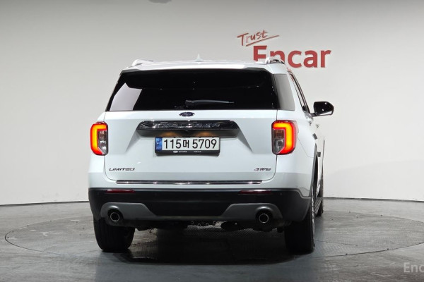 2022 Ford Explorer с пробегом 34 976 км