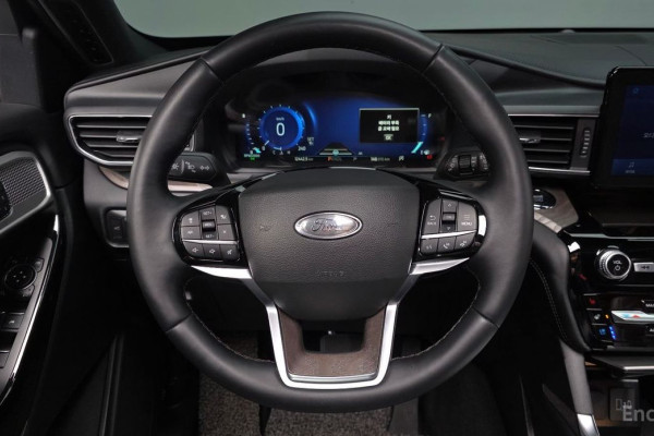 2022 Ford Explorer с пробегом 12 442 км