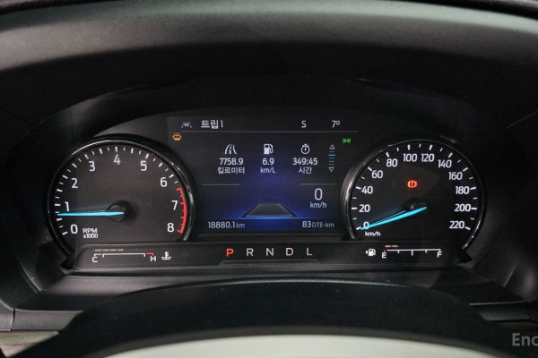 2023 Ford Explorer с пробегом 18 880 км