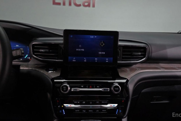 2022 Ford Explorer с пробегом 12 442 км