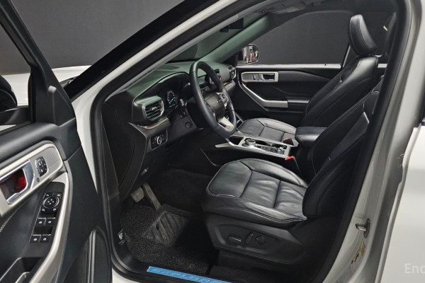 2023 Ford Explorer с пробегом 18 880 км