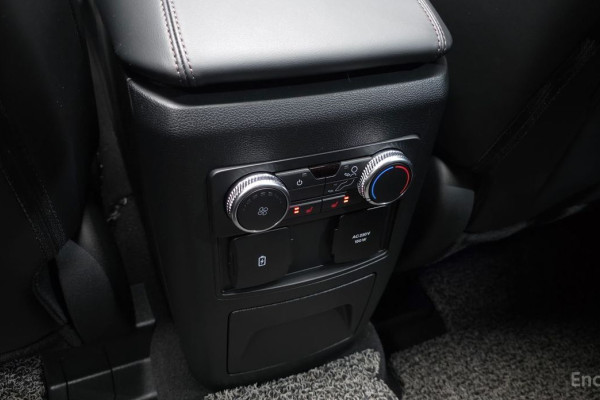 2022 Ford Explorer с пробегом 12 442 км