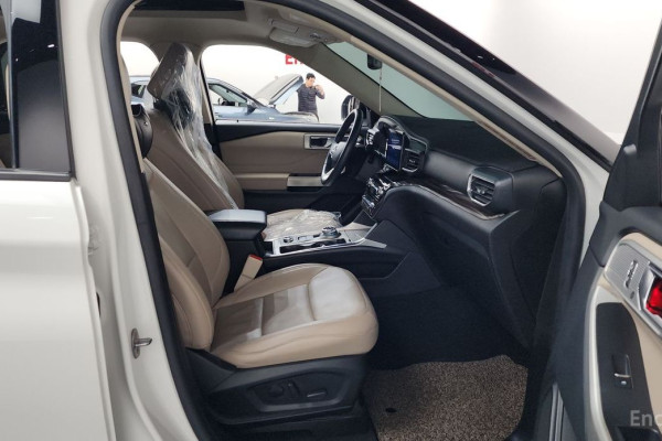 2022 Ford Explorer с пробегом 44 382 км