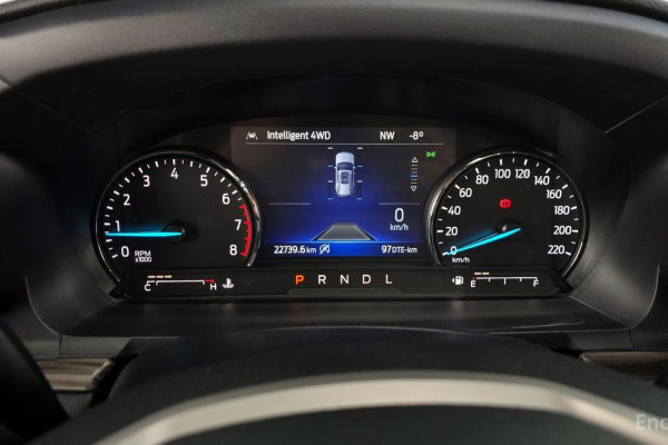 2023 Ford Explorer с пробегом 22 739 км