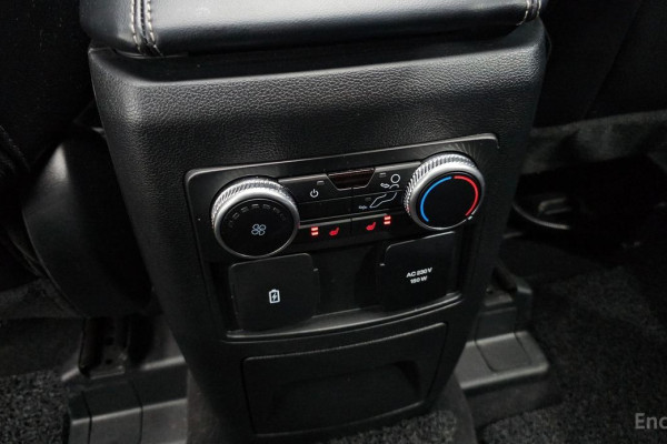 2023 Ford Explorer с пробегом 18 880 км