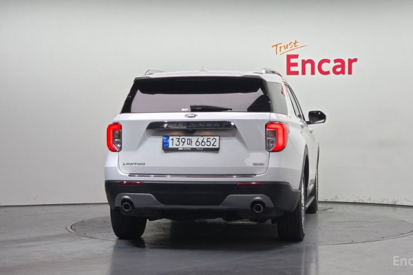 2022 Ford Explorer с пробегом 34 977 км