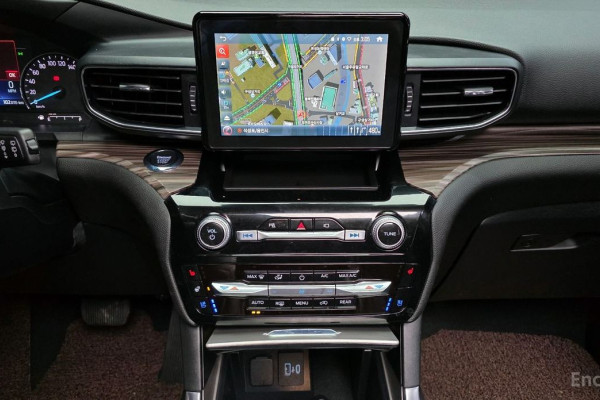 2022 Ford Explorer с пробегом 76 779 км