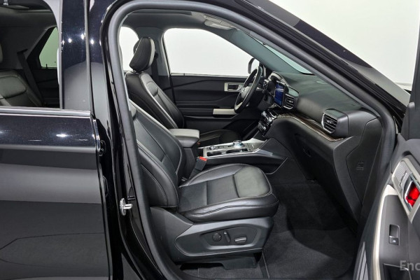 2023 Ford Explorer с пробегом 22 739 км