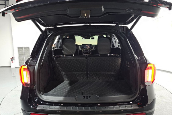 2024 Ford Explorer с пробегом 8 185 км