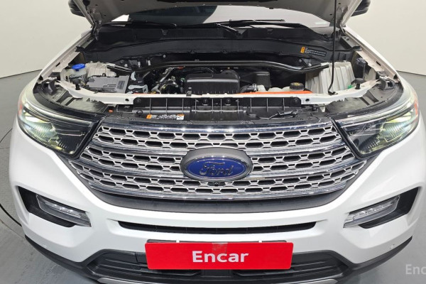 2022 Ford Explorer с пробегом 34 977 км