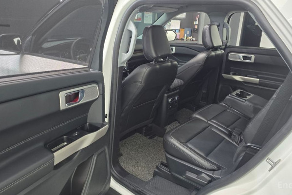 2022 Ford Explorer с пробегом 34 977 км