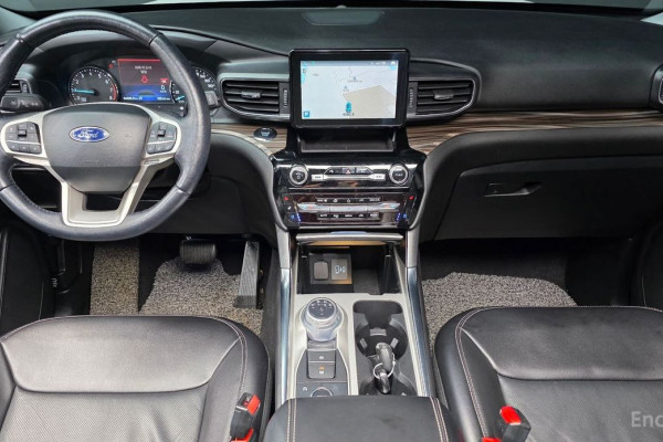 2022 Ford Explorer с пробегом 64 686 км