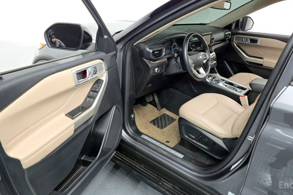 2022 Ford Explorer с пробегом 40 492 км