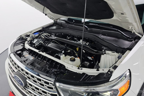 2023 Ford Explorer с пробегом 20 706 км