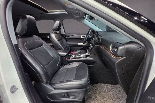 2022 Ford Explorer с пробегом 64 686 км