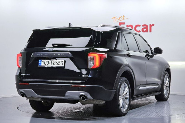 2022 Ford Explorer с пробегом 67 526 км