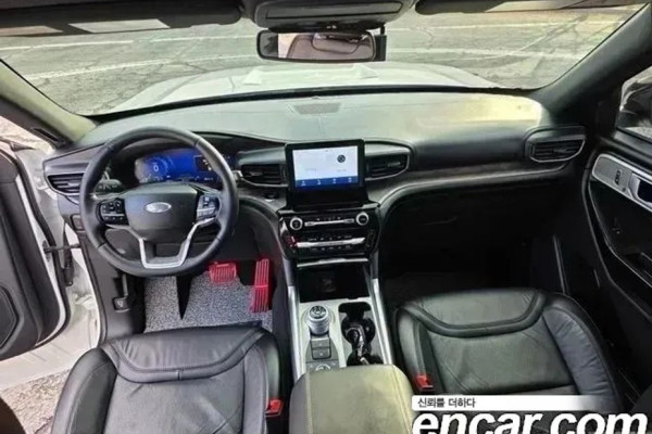 2022 Ford Explorer с пробегом 22 151 км