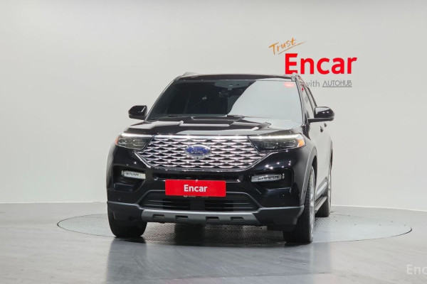 2022 Ford Explorer с пробегом 13 698 км