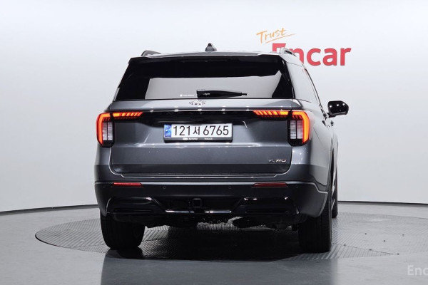 2024 Ford Explorer с пробегом 10 178 км