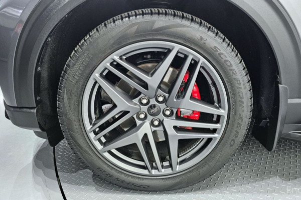 2024 Ford Explorer с пробегом 10 178 км