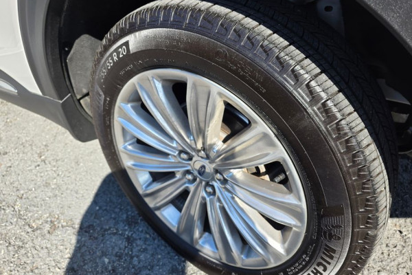 2023 Ford Explorer с пробегом 28 550 км