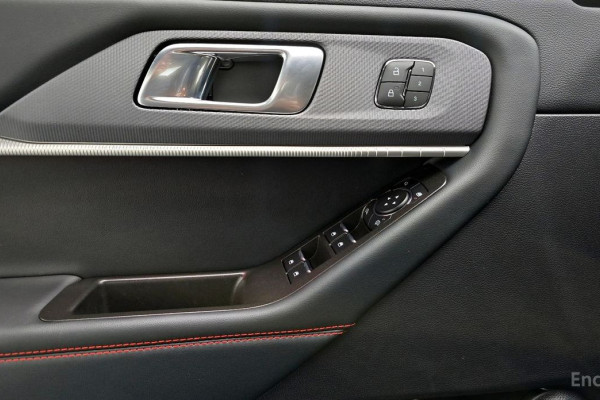 2024 Ford Explorer с пробегом 10 178 км