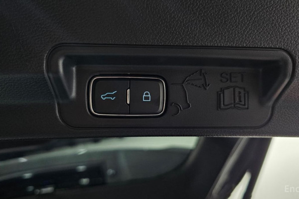 2024 Ford Explorer с пробегом 10 178 км