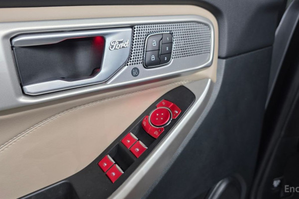 2023 Ford Explorer с пробегом 12 717 км